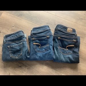 Lot of 3 pairs of American Eagle jeans size 00